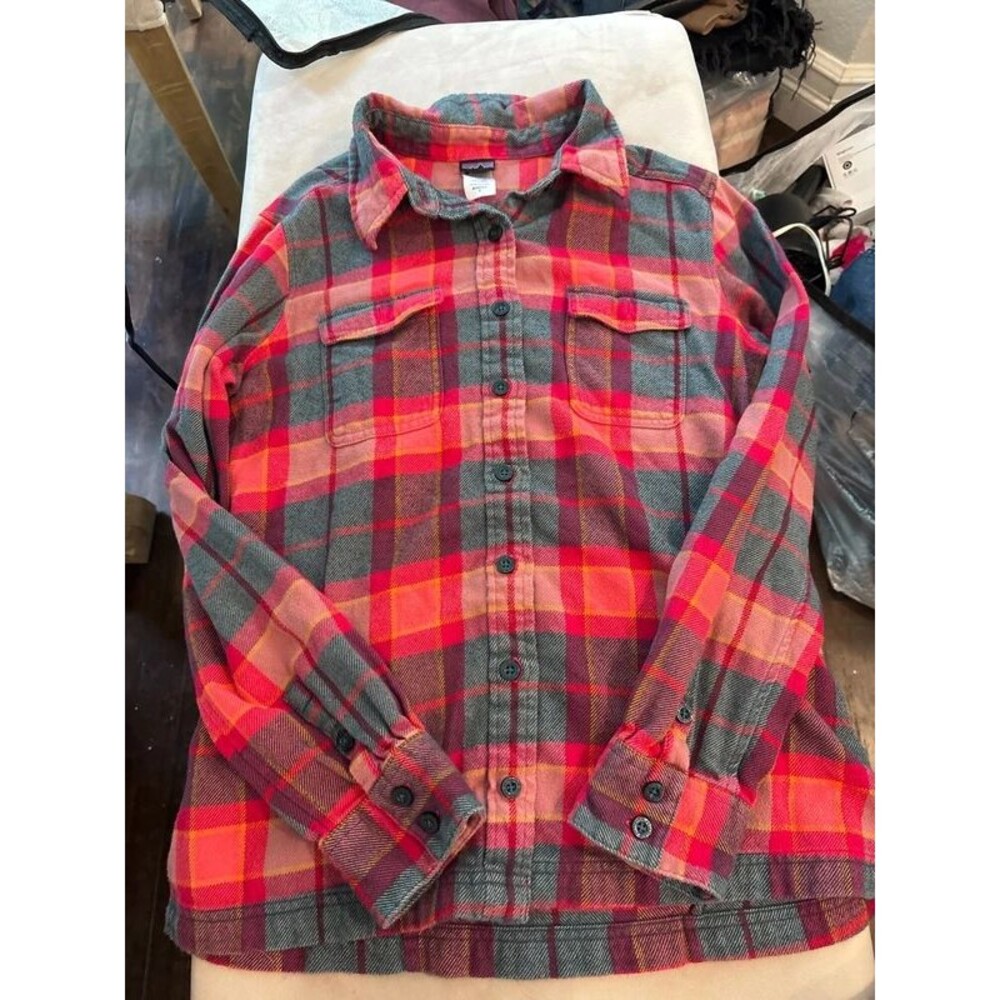 Patagonia 100% organic cotton flannel